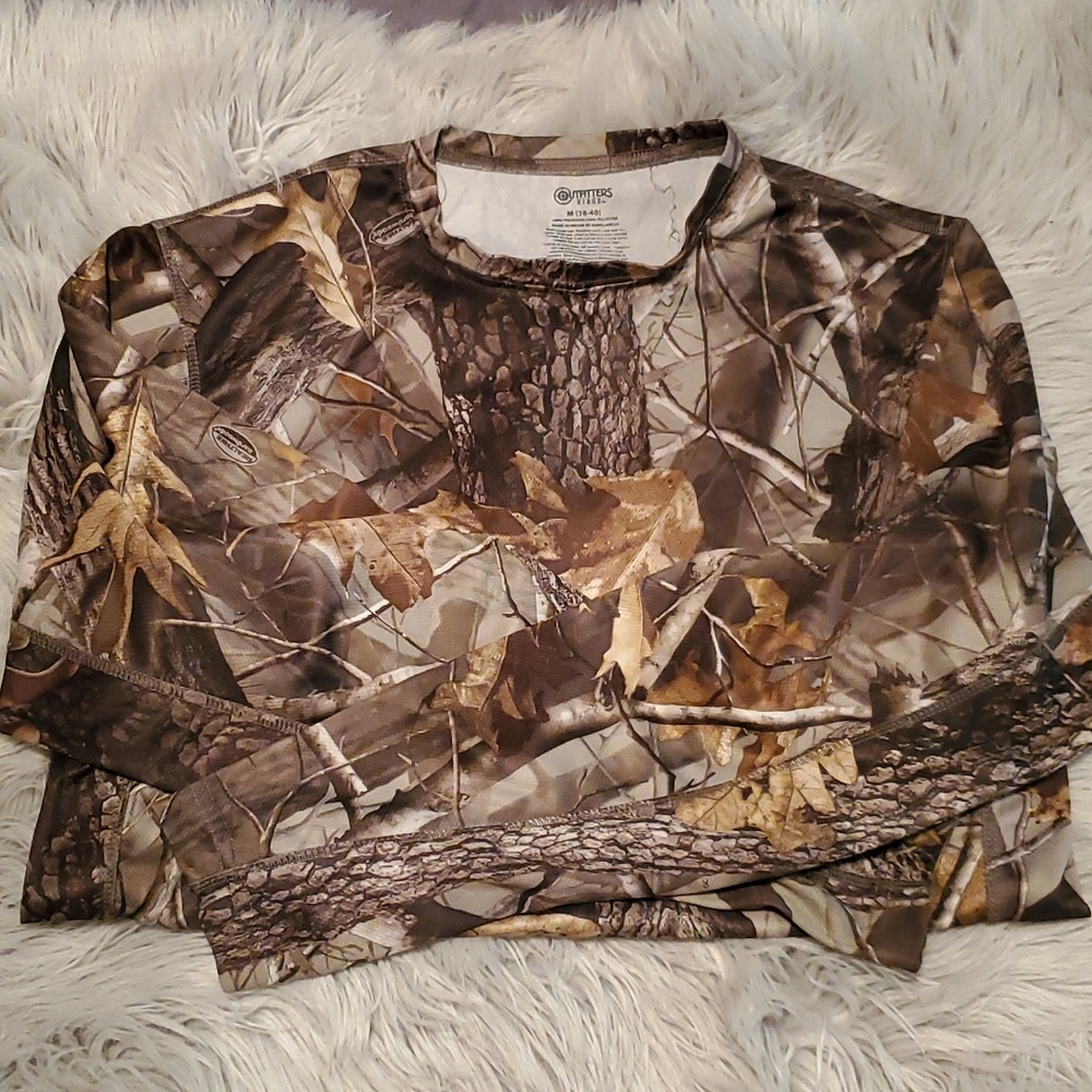 Men camo long sleeve shirt
